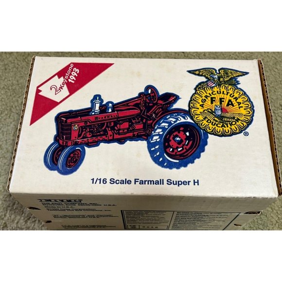 ERTL Farmall Super M-TA Tractor PA Keystone 1993 FFA Edition 1/16 New in Box # 2